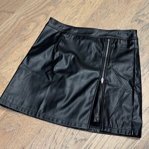 SHEIN Black Zippered Mini Skirt